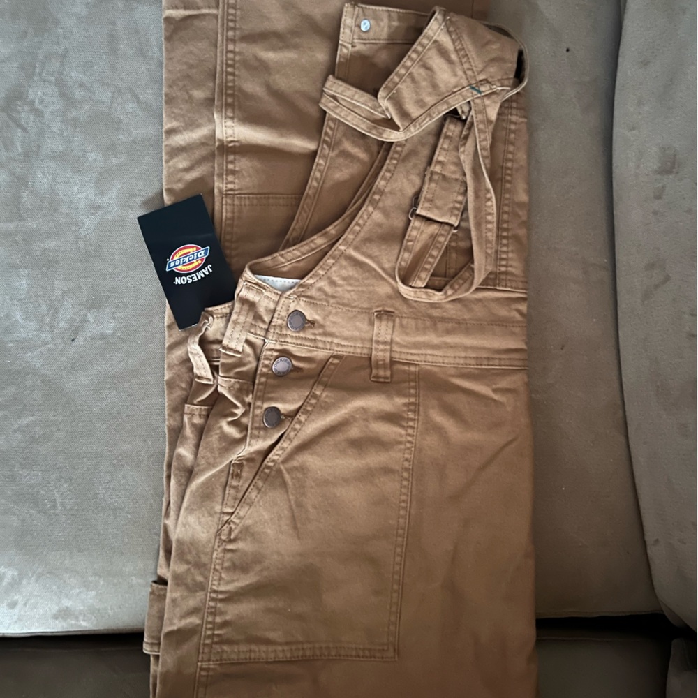 New Jameson x Dickies rare sold out tan overalls size 2X
New with tags
